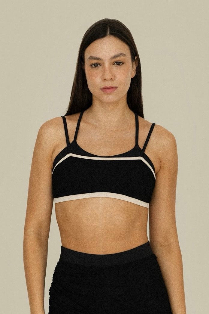 Believing Black Top - Top Deportivo Doble Negro