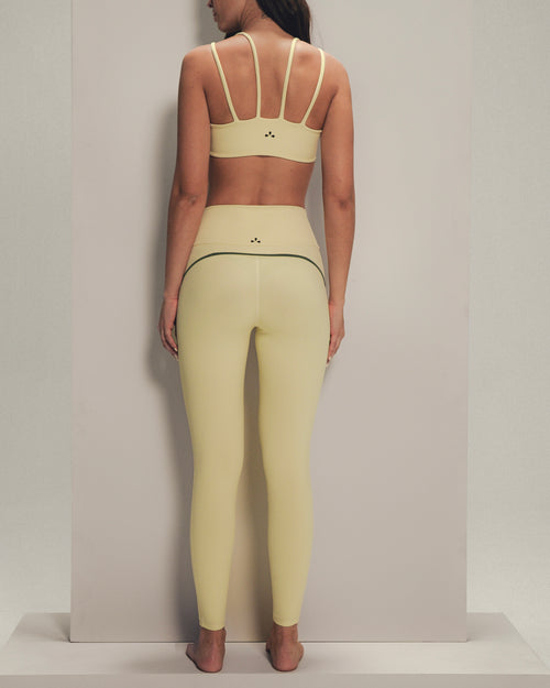 Believing Leggings - Leggings Deportivo Amarillo Pastel Sesgo Verde