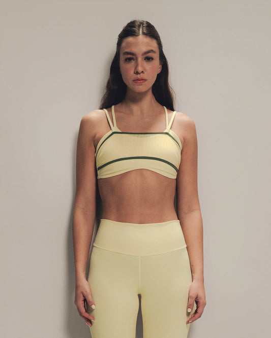 Believing Top - Top Deportivo Doble Amarillo Pastel