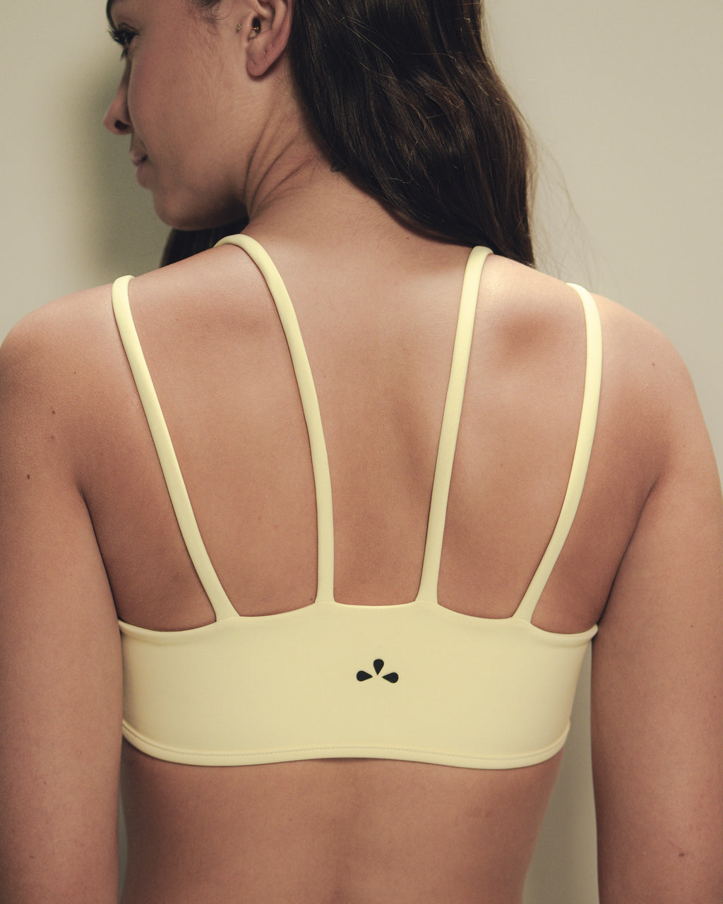 Believing Top - Top Deportivo Doble Amarillo Pastel