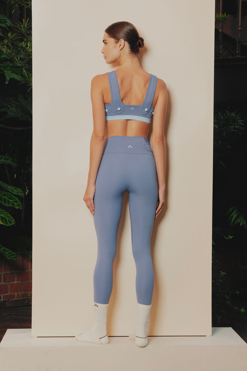 Gasset- leggings deportivo azul fajón y botones baby blue